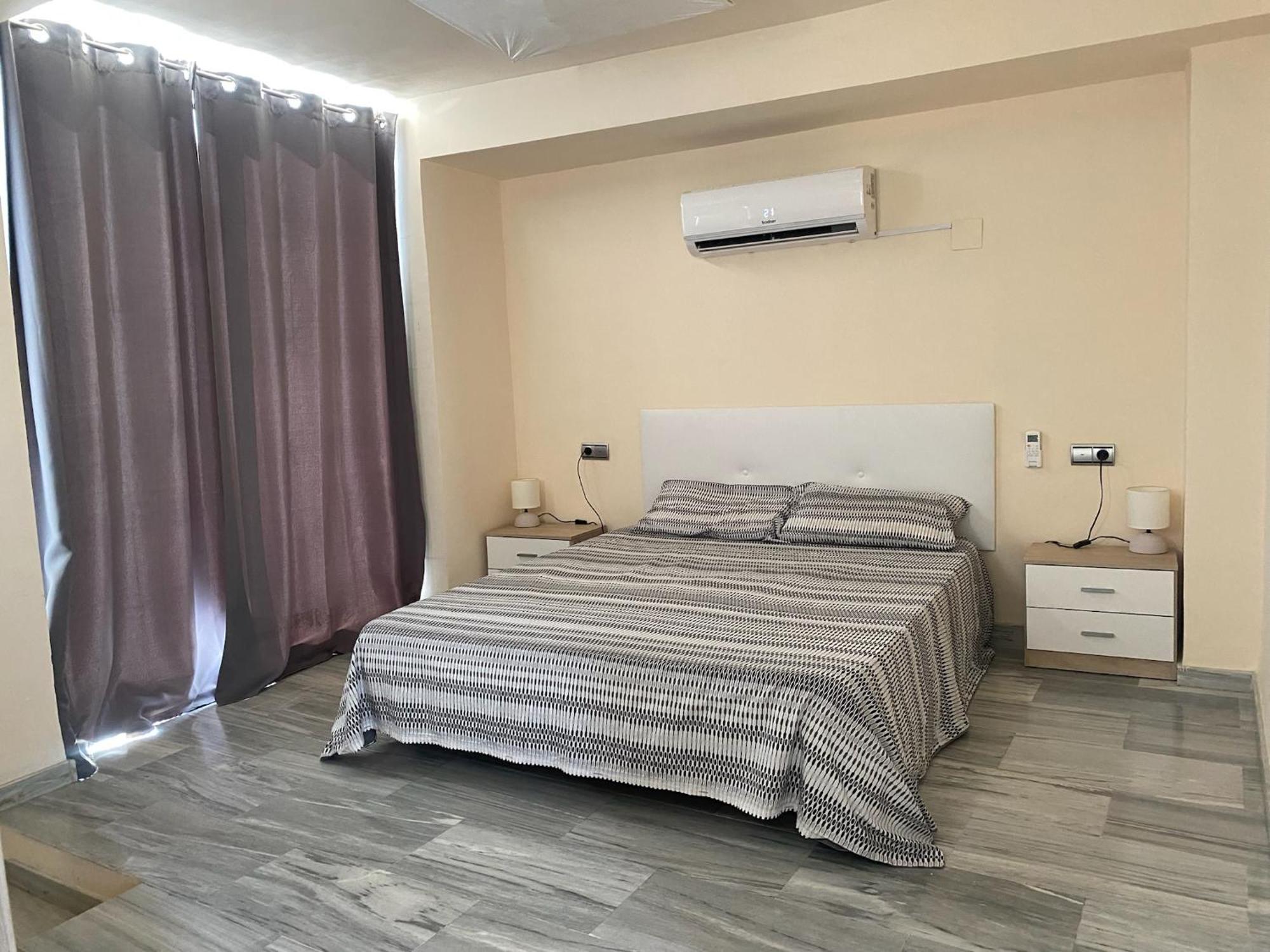 Апартаменты Atico Con Vistas En Granada Centro Экстерьер фото